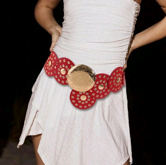 Women's chunky Red Western concho belt - Picture 2 of 5